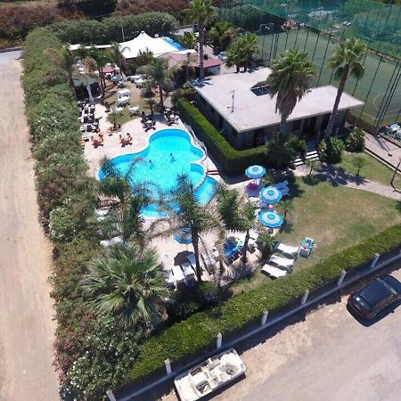 Il Geranio - Resort & Suites Acquedolci Eksteriør billede