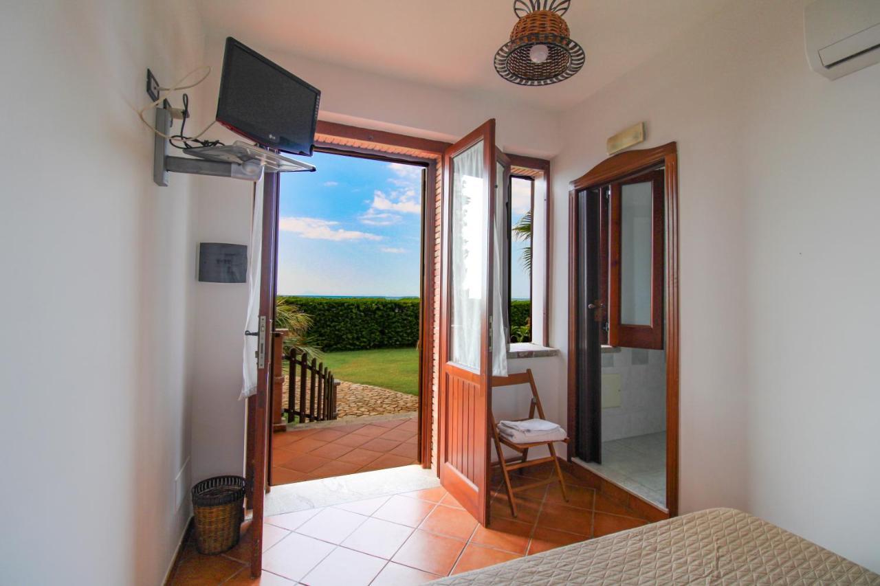 Il Geranio - Resort & Suites Acquedolci Eksteriør billede