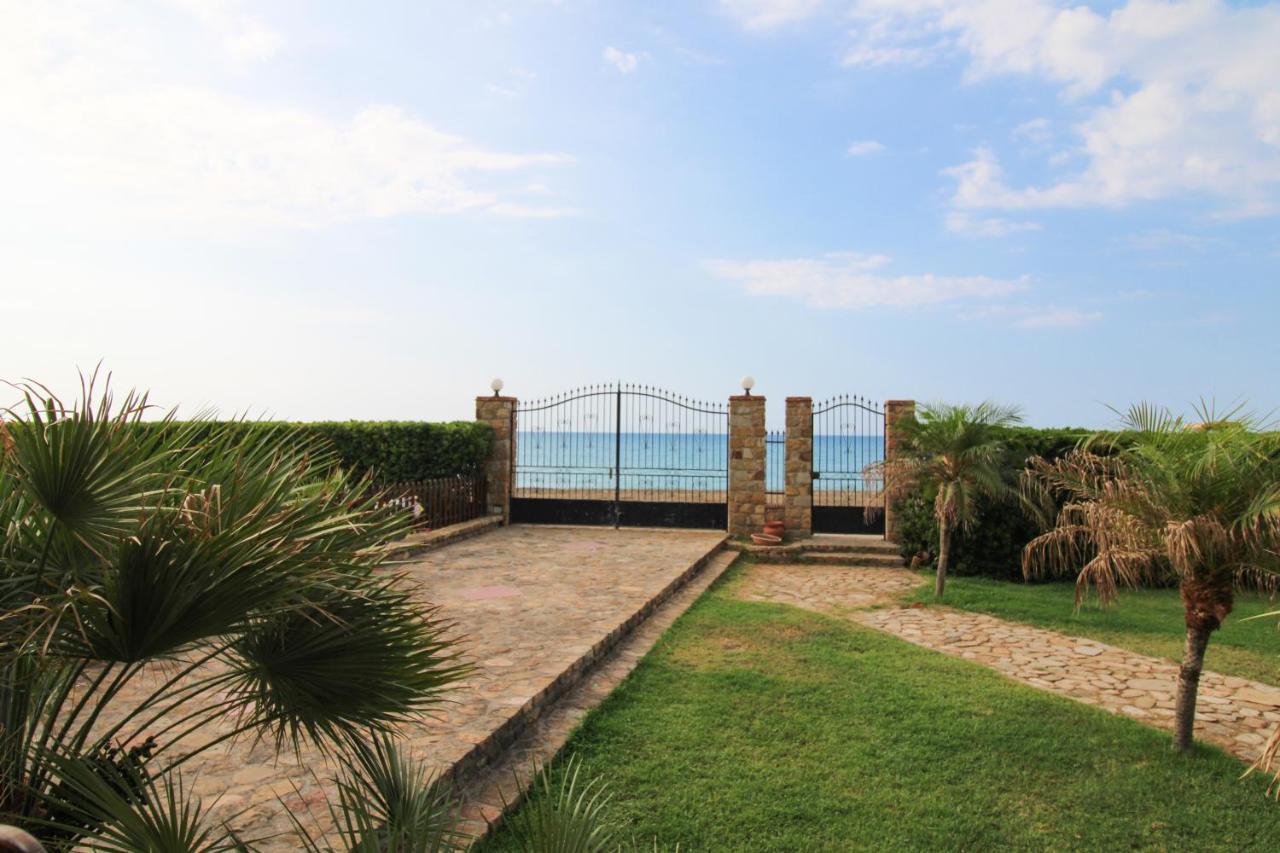 Il Geranio - Resort & Suites Acquedolci Eksteriør billede