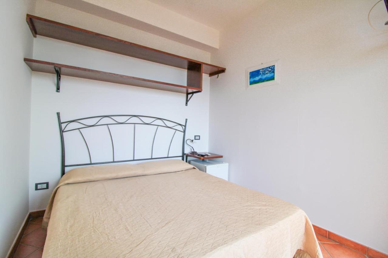 Il Geranio - Resort & Suites Acquedolci Eksteriør billede
