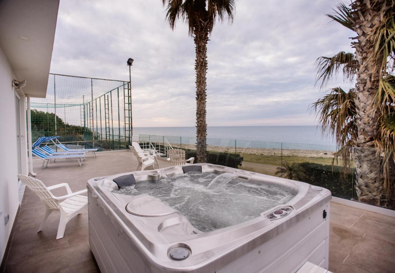 Il Geranio - Resort & Suites Acquedolci Eksteriør billede