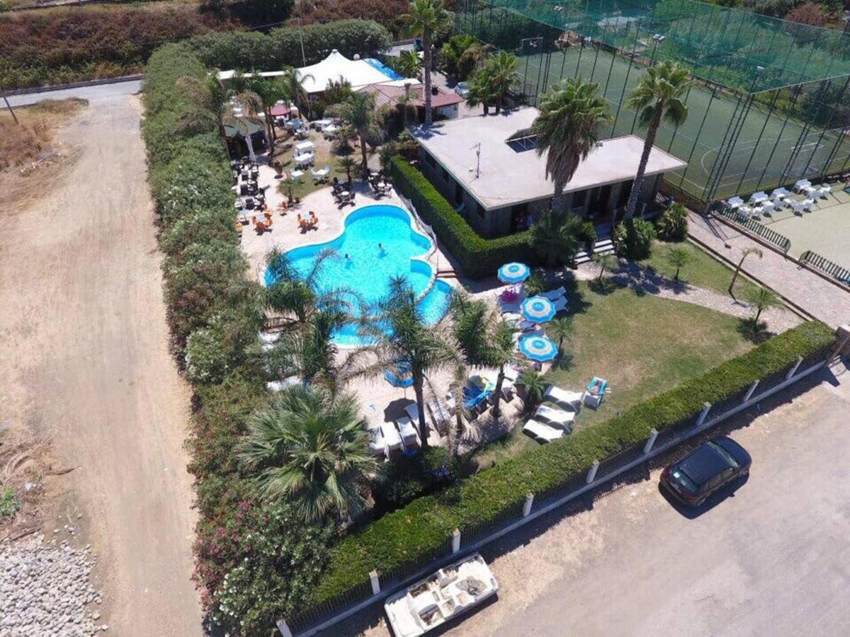 Il Geranio - Resort & Suites Acquedolci Eksteriør billede