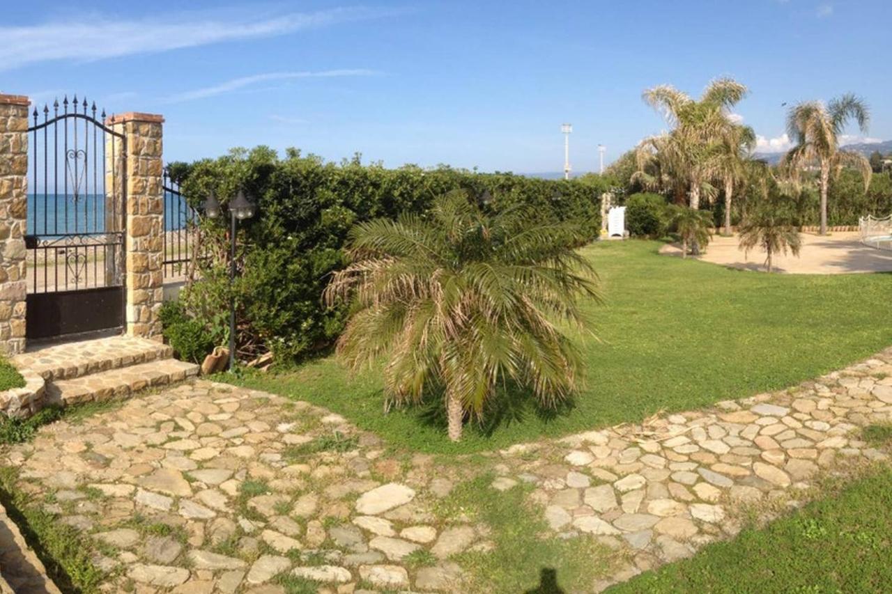 Il Geranio - Resort & Suites Acquedolci Eksteriør billede